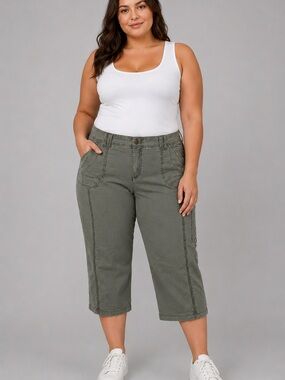 Caffé Manhattan Women’s Olive Green Cropped Cargo Capri Pants Size 16 Stretch